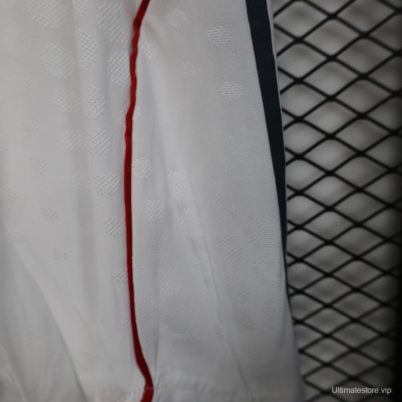 Player Version 25/26 Bayern Munich Home Shorts