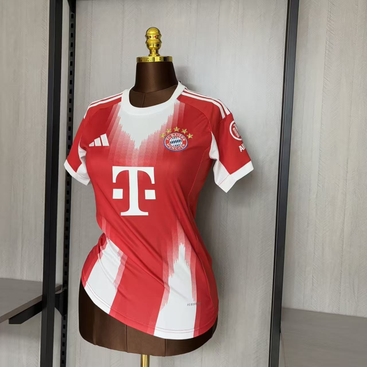 25/26 Women Bayern Munich Home Jersey