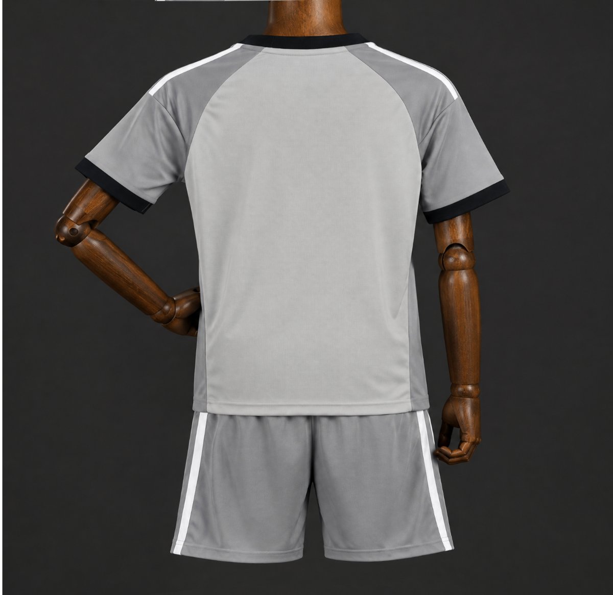 26/27 Kids Nottingham Forest Goalkeeper 4 Grey Jersey